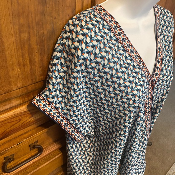 Max Studio Teal Orange & White Geometric Print Cross Body Top blouse - Picture 11 of 11